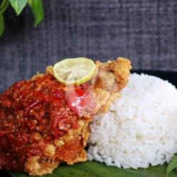 Promo Special Ayam Geprek Paket   Es Teh