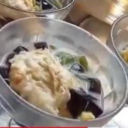 Sop Durian Campur Dawet Cincau Nangka Gula Aren Susu Keju