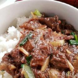 Nasi Mangkok Sapi Saus Inggris   Ceplok   Aqua Botol