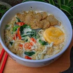 Indomie Kuah Susu Keju Parut