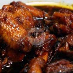 Ayam Kampung Opor   Sambal   Lalapan   Es Teh