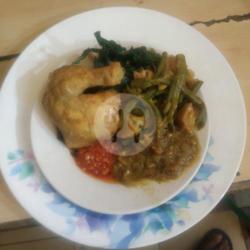 Ayam Kare Sayur Sambal Dicampur