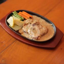 Grilled Chicken Steak Creamy Saus