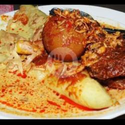 Lontong Sayur Ikan Telur