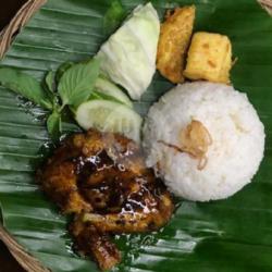 Ayam Geprek Lada Hitam   Nasi