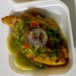 Ayam Goreng Pecak