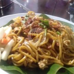 Bakmi Goreng Kuning  Kerupuk