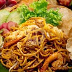 Mie Goreng Special   Roti Cane Special   Es Teh Manis 3