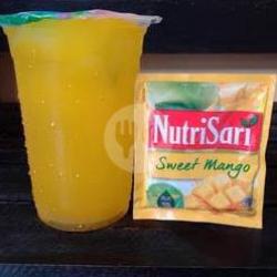 Es Nutrisari Sweet Manggo