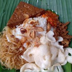 Nasi Uduk   Tahu Semur