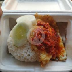 Nasi Putih Telur Mata Sapi Sambal Penyet/geprek