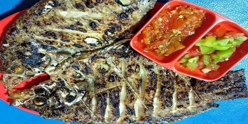 Ikan Bakar Sulawesi "153", Cempaka Putih