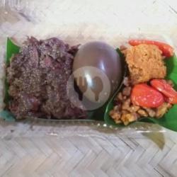 Gudeg Sambel Goreng Telor Double