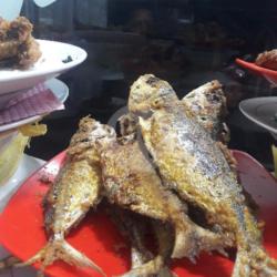 Ikan Kembung Goreng / Balado