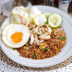 Nasgor Telor Ceplok Sosis Bakso Ayam