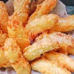 Satu Porsi Pisang Goreng Wijen