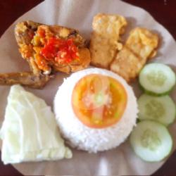 Nasi Sayap Geprek