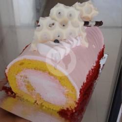 Roll Cake Strawberry