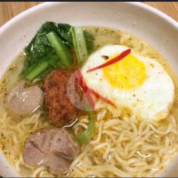 Indomie Rebus Pedas   Toping Bakso