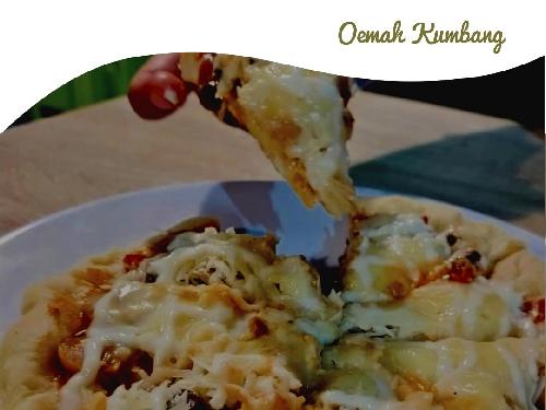 Pizza Teflon Kajen (Oemah Kumbang), Jl. Raya Gandarum-Kalijoyo