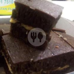 Martabak Manis Brownies Keju Coklat