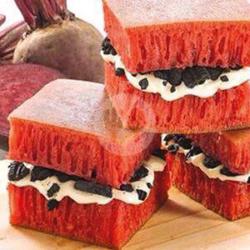 Red Velvet Keju Kacang