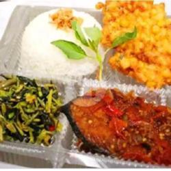 Nasi Tongkol Balado Merah