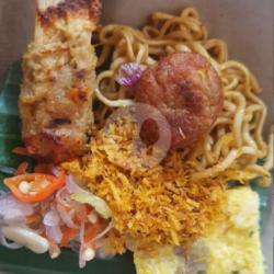 Nasi Jinggo Ikan Laut