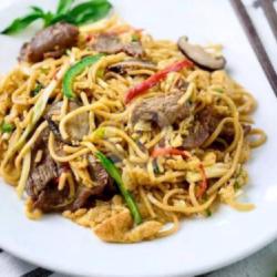 Mie Goreng Sapi  Teh Pucuk