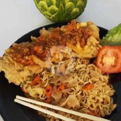 Indomie Goreng Tumis   Ayam Penyet Tahu Tempe