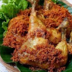 Ayam Goreng Serundeng Paha