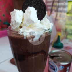 Oreo Coffee Boy Float