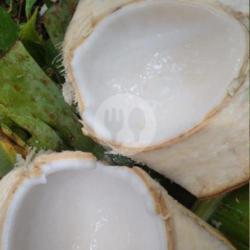 Air Kelapa Muda   Isi