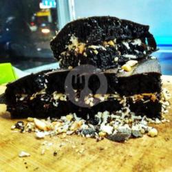 Martabak Black Forest Nanas