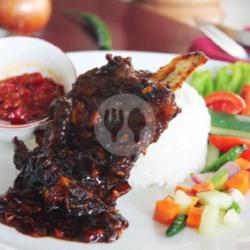 Nasi Putih Iga Bakar Kambing