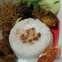 Nasi Uduk Lapis Daging