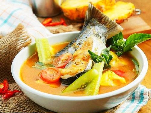 Sup Ikan Patin Khas Palembang Bang Mail, Pararaton Raya No 7