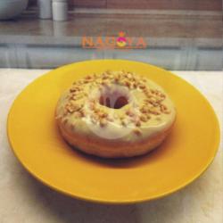 Donat Vanilla Kacang