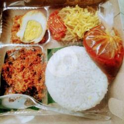 Nasi Campur Ati Ampela Goreng