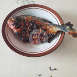 Ikan Bawal Bakar