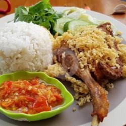 Bebek Kremes   Nasi