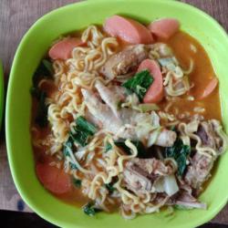 Indomi Telor Ceker Sayur Ayam Suir Baso Sosis