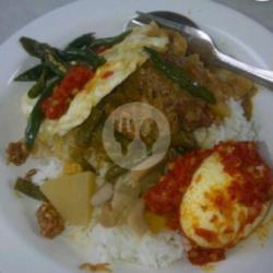 Nasi Sayur Telur