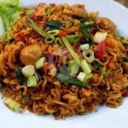 Mie Tektek Goreng Spesial