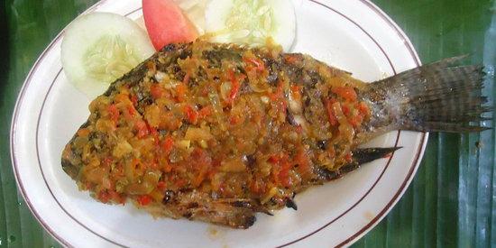 Warung Mujair Nyat Nyat Danau Batur