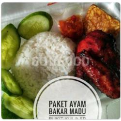 Nasi   Ayam Merah Bakar Madu