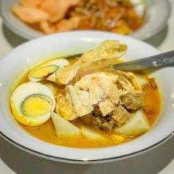 Lontong Kari Telur