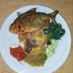 Ikan Bawal Goreng