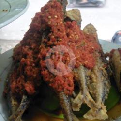 Ikan Benggol Goreng Cabe Merah / Ijo