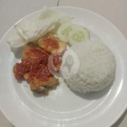 Ayam Geprek Istimewa